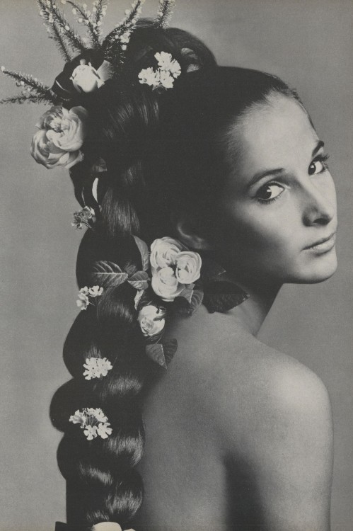 Irving Penn - Hair by Mr. Kenneth (Vogue 1965)