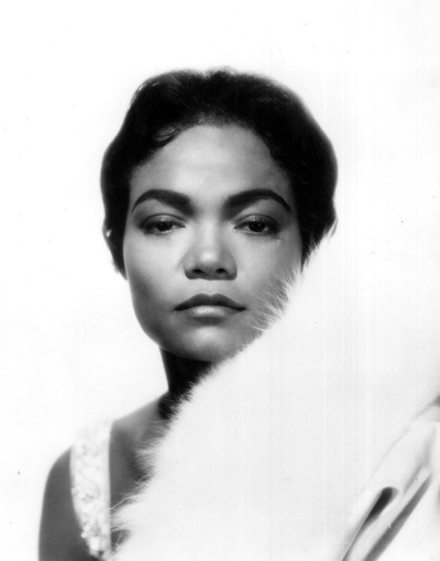 misterand:
“ Eartha Kitt
”