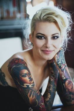 sexytattooedgirls:  Check out our website www.sexytattooedgirls.co.uk 