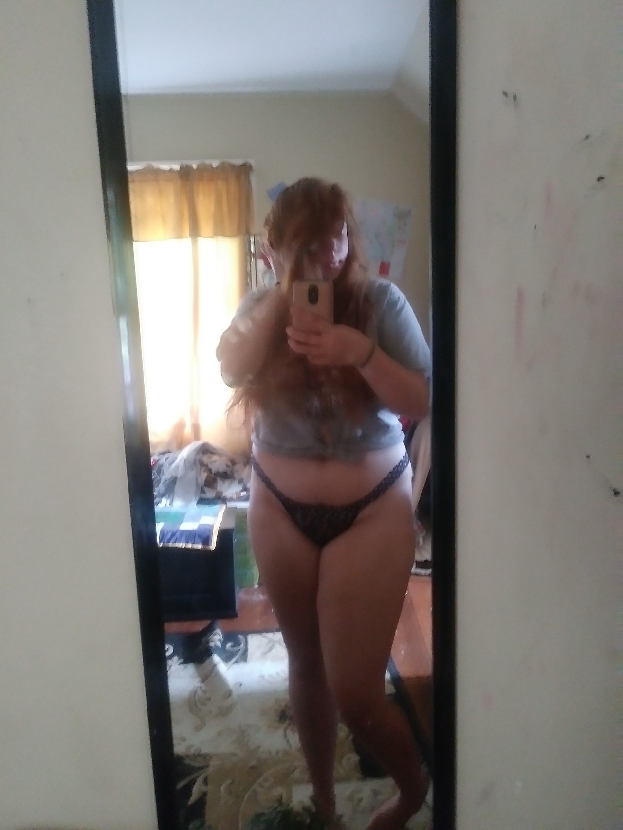 virginiadiamond:  Excuse the fucked up wall, I need to clean it soon. But this was