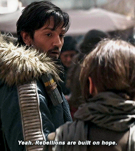 neddstark:Jyn Erso & Cassian Andor parallel in Rogue One: A Star Wars Story (2016), dir. Gareth 