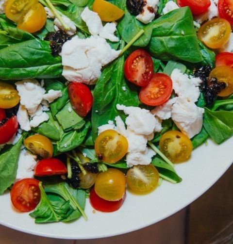 Heirloom Tomato And Spinach Salad With Cheese Recipe