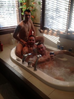 homoeroticusrex:  Rub a dub dub