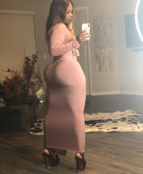 thickebonygirls:Thick Black Women