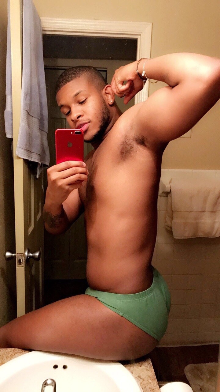 tony2102:  asskingz:  Daily ass mashup! Follow @asskingz for more!! 24/7!  Very sexy