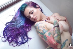 beautifulgirlsmakemesuicidal:    Take a walk on the wild side and try our randomiser to discover more sexy Suicide Girls!  