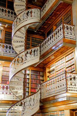 bluepueblo:  Law Library, Des Moines, Iowa