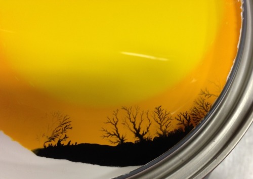 wikeni: The other day at work when the tint poured into the paint can, it made this incredible work 