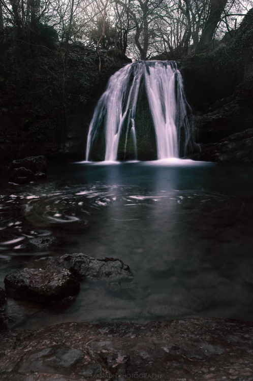 zarb:“Janet’s Foss / River” by Manadh