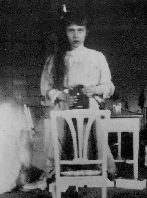 Various selfies taken byGrand Duchess Anastasia Nikolaevna of Russia (1901-1918)featuring her si