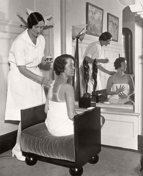 Rubinstein’s “Day of Beauty” program is shown in these pictures, which followed clients “shoot the w