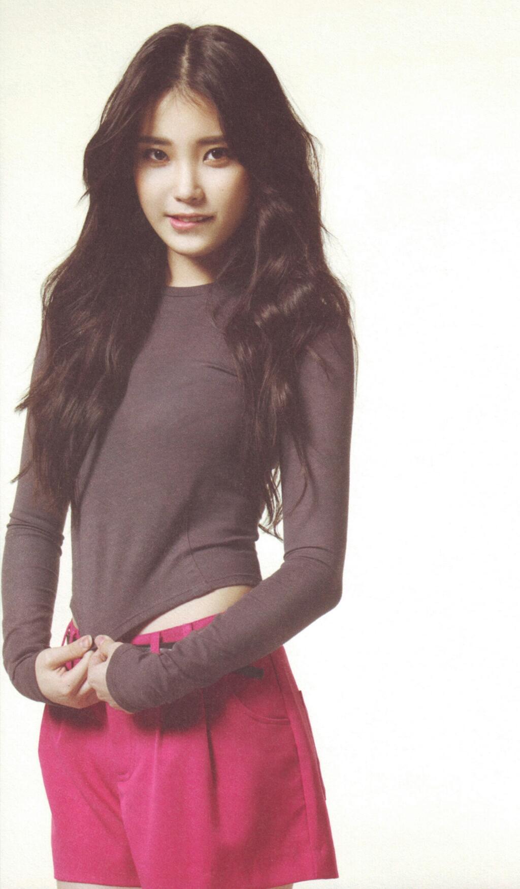 kpop-now:  IU ’s Gaze 