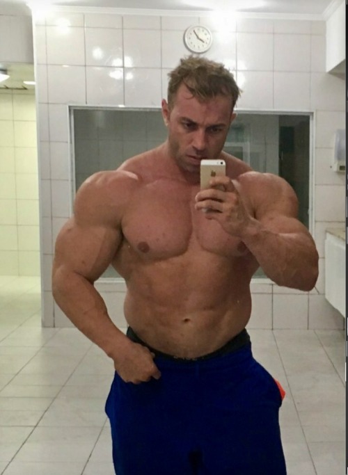 drwannabebigger:  my boy Thiago Lins
