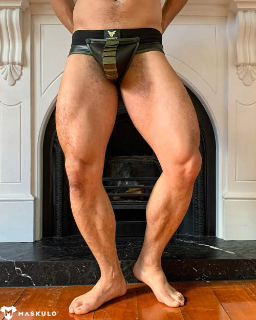 Define your muscular legs with EnForce briefs and jockstraps. And the detachable codpieces will give
