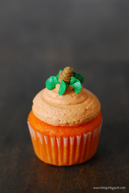 ugly–cupcakes:Pumpkin Cupcakes