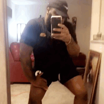 homiekindalove-deactivated20200:and I shake a lil ass sometimes 😉