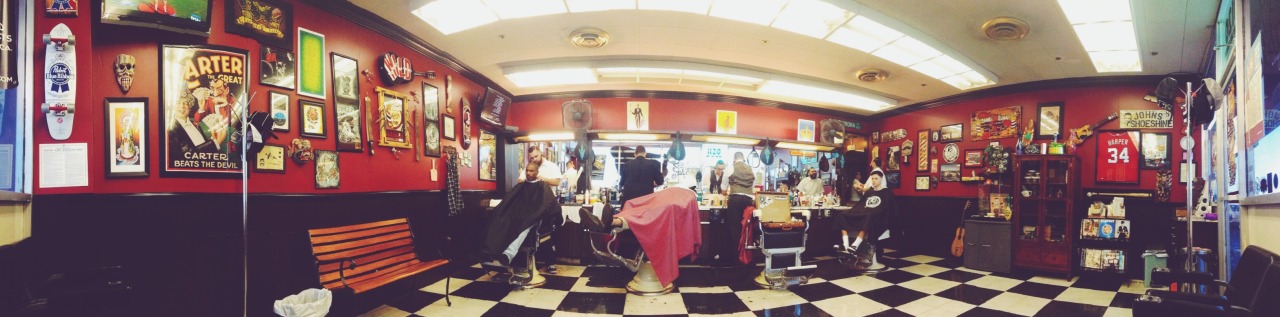 legitimusmaximus:  Hi-Rollers Barber Shop. 