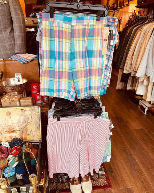 Short short short short short shorts… Everybody! Come and get ‘em. #RichardsFabulousFinds #Spring202