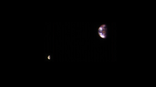 galaxythreads1:  Earth and Its Moon, as Seen From Mars via NASA http://ift.tt/2jk2xr1