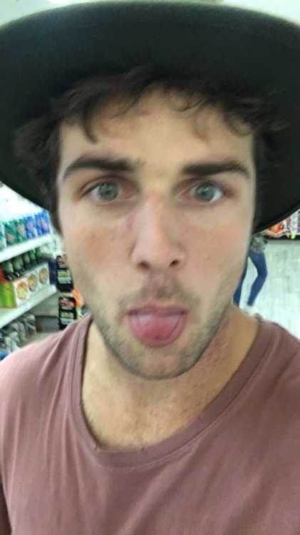eroticcoxxx:Beau Mirchoff from the MTV show “Awkward” NAKED AND ERECTED