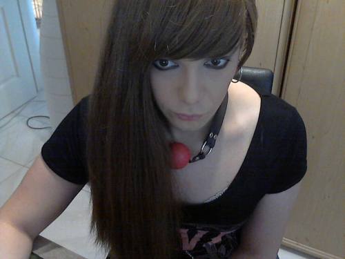 Joyce aka Jens just loves showing the world what a sissy he is!Follow his tumblr here: f