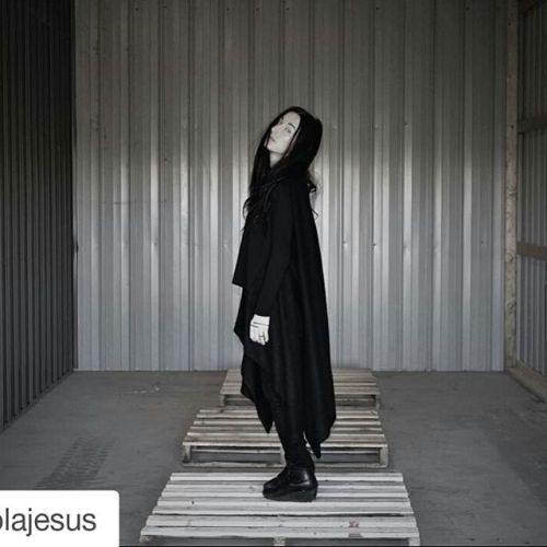 @zolajesus wearing VIBE JOHANSSON #vibejohansson #zolajesus #nordicdesign #black #avantgarde