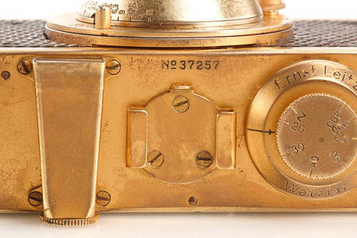 Oskar Barnack, Leica I, Model C Luxus, 1930. Ernst Leitz, Wetzlar, Germany. Gold platet metal and li