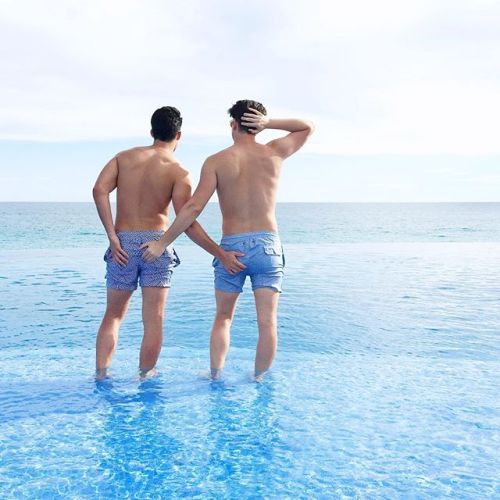 A blog about gay love and intimacy.. and adult photos