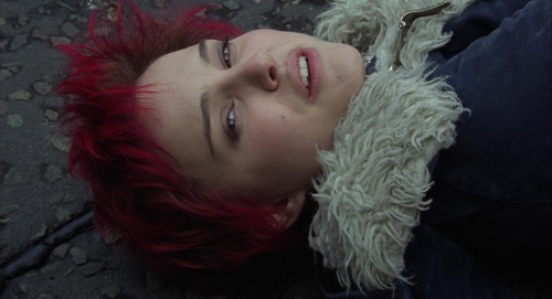 hirxeth:  “Where is this love? I can’t see it, I can’t touch it. I can’t feel it. I can hear it. I can hear some words, but I can’t do anything with your easy words.” Closer (2004) dir. Mike Nicols