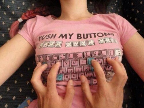 sweethornyamberworld:  Lol