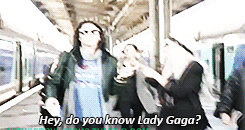 perrygaga:  Katy Perry and Lady Gaga meeting for the first time. 