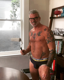 lancenavarro:  This is the way we paint our room.  When it comes to painting and cleaning bathrooms, naked (or nearly) is the only way.  Yes, back in the 60&rsquo;s our neighbor Elsie told us not to visit on Thursdays. She cleaned house in the nude -
