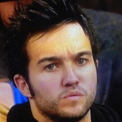 soulpunkes:  [concerned pete wentz face] 