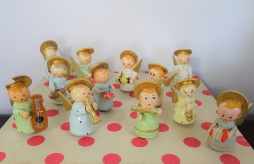 Start your own vintage Christmas! I just can’t imagine not having my old ornaments and decorations -