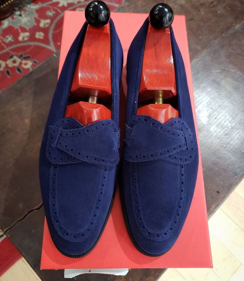 My kind of MTO.  The Kennewick butterfly loafer in Dark Blue Suede. . . . . . #bluesuede #bluesuedes