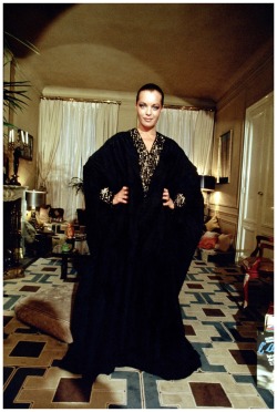 setdeco:Romy Schneider in her apartment in