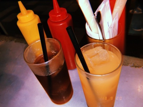 太野彩香さんのツイート: どこかの誰かちゃんとおデート❤️ 雨降りきついですね。 あめあめあめ… t.co/wdUSXbJ7Zn