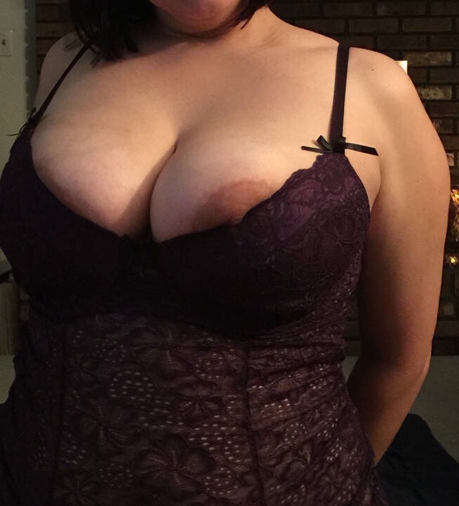 wgfl:  Tits can hardly be contained💕