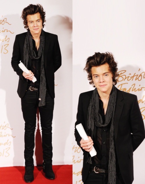 hatesharry:  Harry at the British Fashion Awards 2013                        