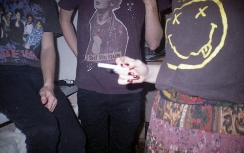 soft-grunge-w0nderland:  cigs-and-cola:  http://cigs-and-cola.tumblr.com/  Soft Grunge Blog†♡