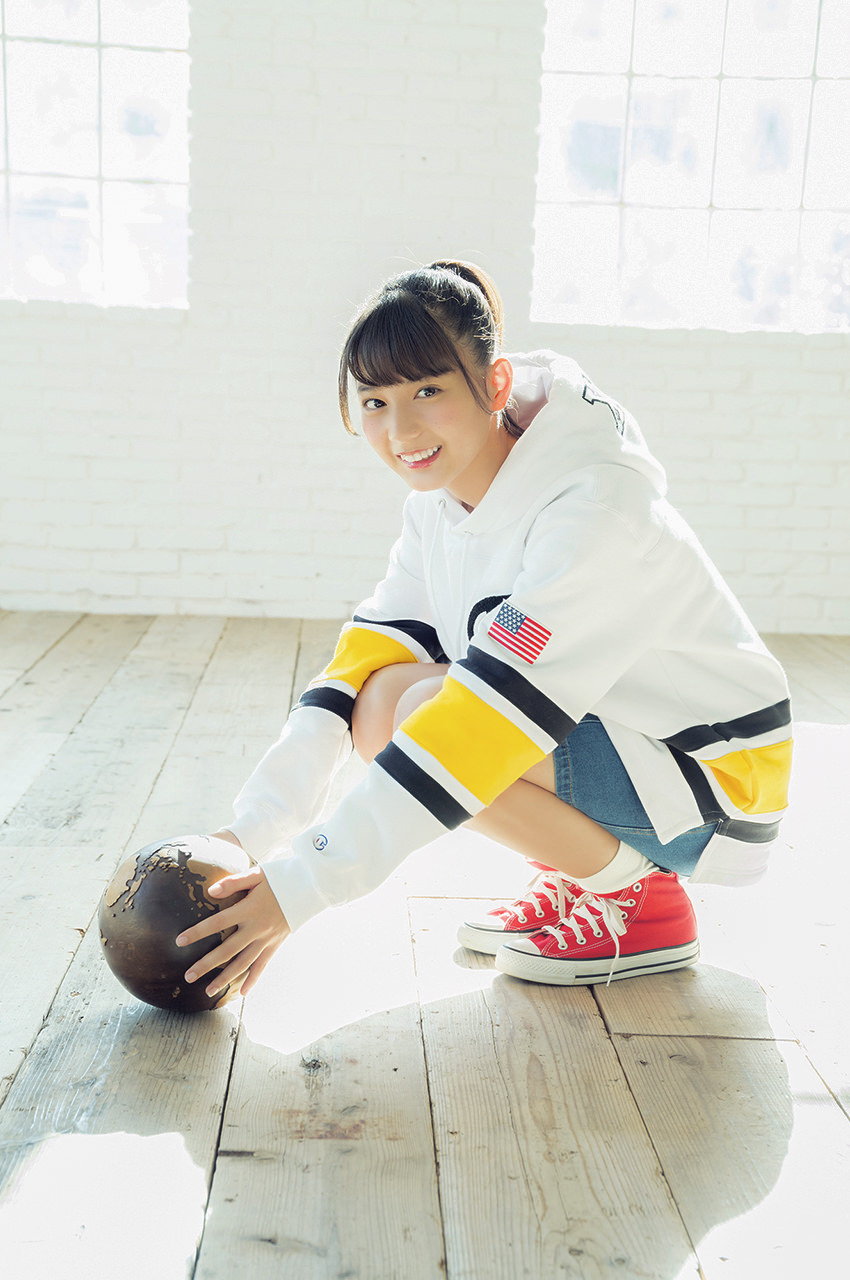 sakamichipost46:  U18 zero 小坂菜緒 1HUSTLE PRESS OFFICIAL WEB SITE 2018.02.09 の画像を色調変更など