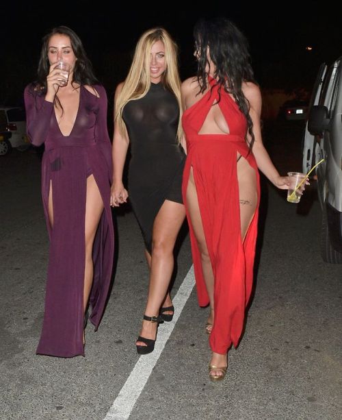 vegasbabypartygirl:girls jus wanna have fun  Need 🔴⚫⚅ in that order…