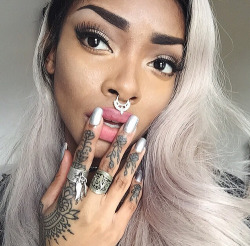 girlyplugs:  septum