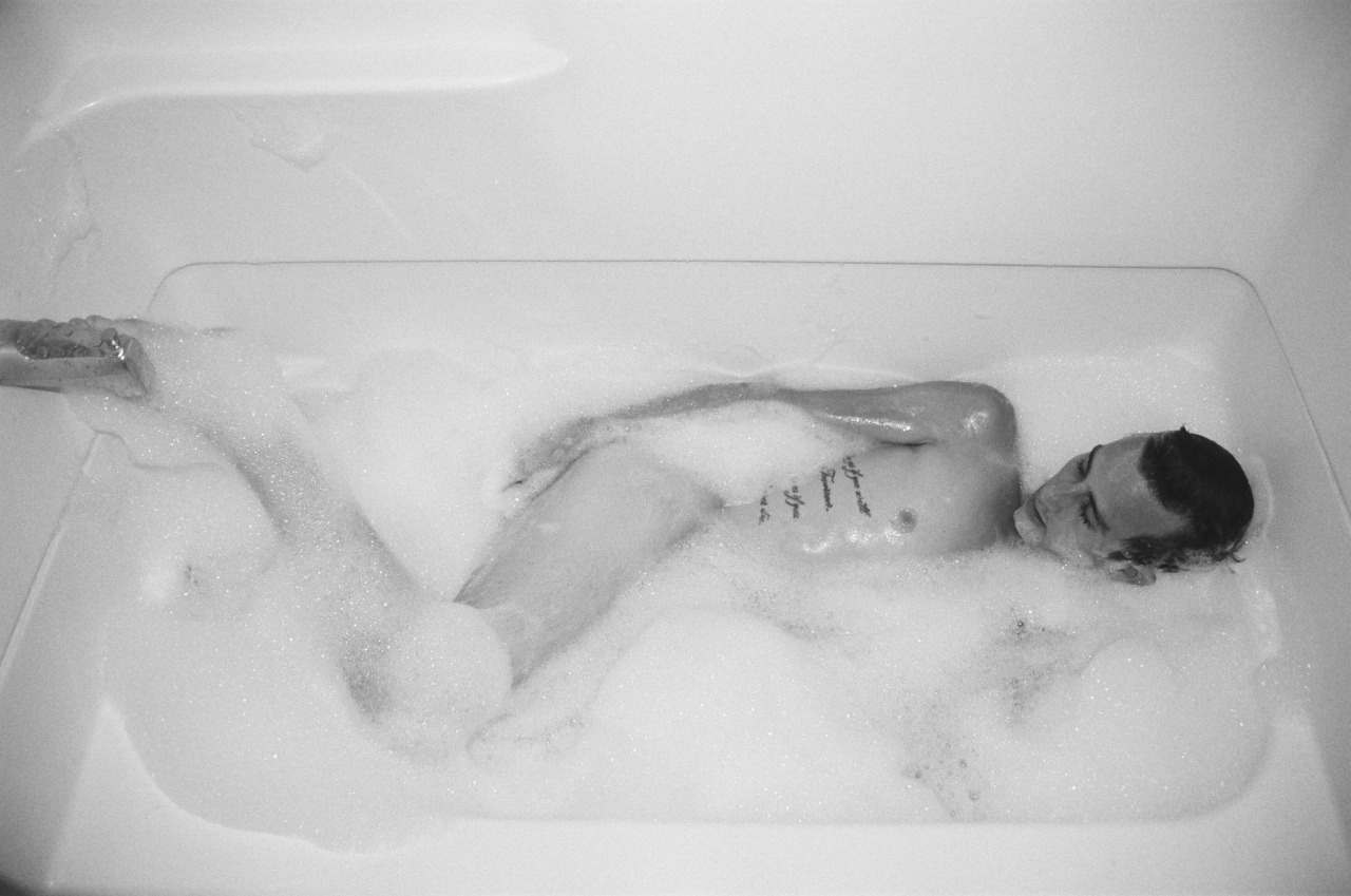 americasfinestkids:  I think Dylan enjoyed this time in the bubble bath… frame