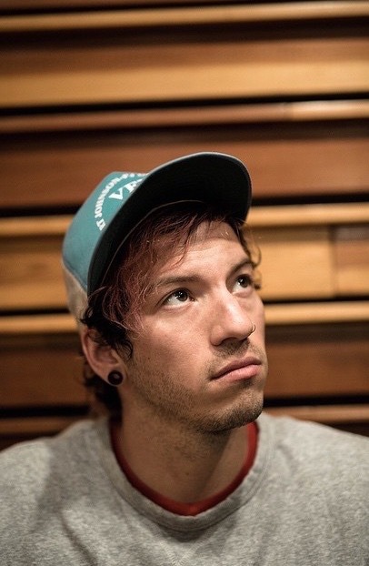 twenty-one-clique: •nobody thinks what I think•