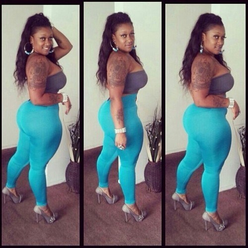 goldieloc:  gurillaboythamane:  chollybasoline:  Fa Sho!   SEXY BAD BITCH  mzz mayy