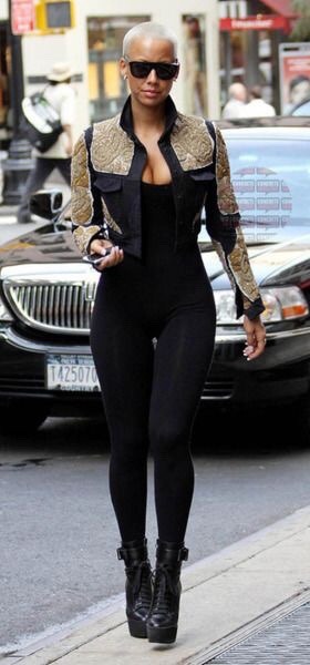 demho3zhatinq:  Our name is close af. She really is my muva (Amber Rose/ Amber Roscoe)