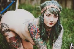 suicide&ndash;love:  Firelfy.  Cutie Pie