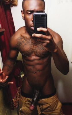 lowkeyfreak:  brownboylove:  whtbttm4blktops:  I know where that pink head needs to be  B.B.L.  SEXY