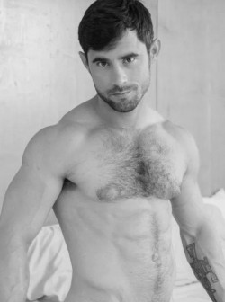 Fur, Tats, Leather and Scruff...